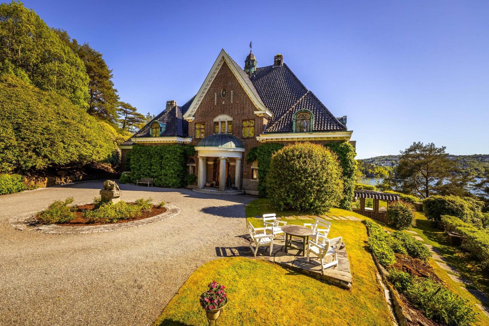 Unique Victorian Villa With Private Coastline Bergen Exteriér fotografie