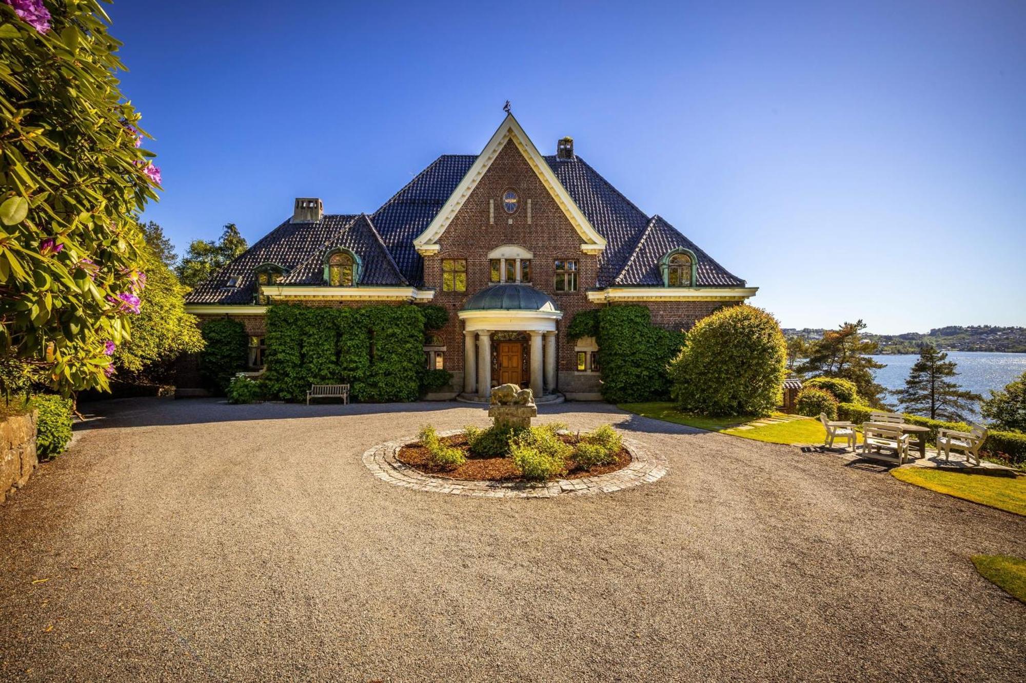 Unique Victorian Villa With Private Coastline Bergen Exteriér fotografie